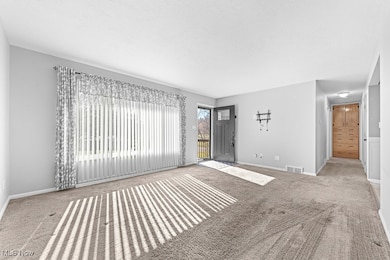 2305 Bixler Dr, Mogadore, OH 44260 - photo 4