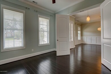 5705 Andrews Reach Loop-large-006-32-P26