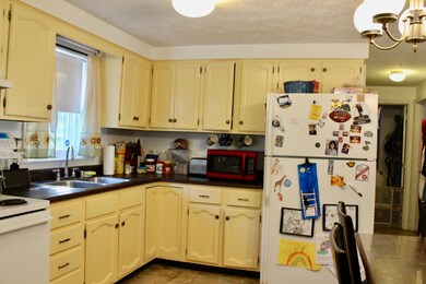 7 Kitchen