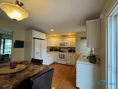 1539 Eastview Dr, Findlay, OH 45840 - photo 6