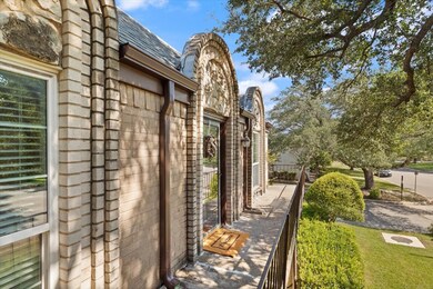 4100 Ridglea Country Club Dr unit 1401, Benbrook, TX 76126 - photo 4