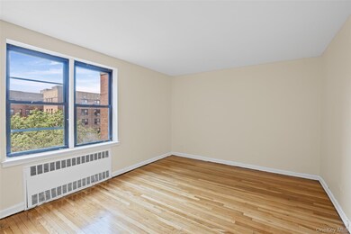 65-39 108th St unit E-10, Forest Hills, NY 11375 - photo 4