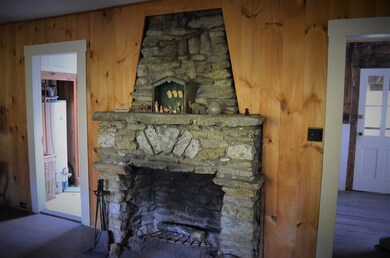 640 Mountain Rd, Lyndeborough, NH 03082 - photo 5