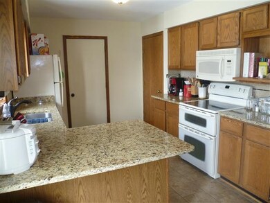 375 Pagelow Rd, Brooklyn, WI 53521 - photo 7