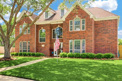 712 Stonecreek Cir, Friendswood, TX 77546 - photo 3