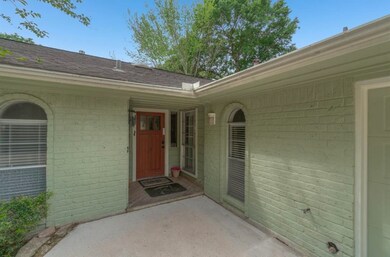 25615 Oakhurst Dr, Spring, TX 77386 - photo 3