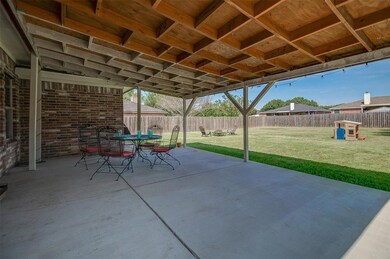 219 Lake Texoma Dr, Wylie, TX 75098 - photo 2