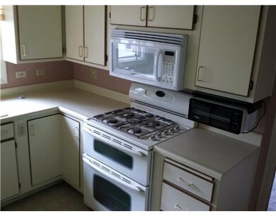 Cafeteria/Kitchen.
