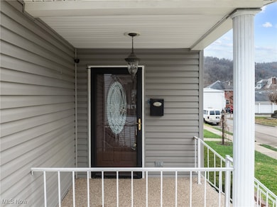 6 Locust Ave, Bridgeport, OH 43912 - photo 4