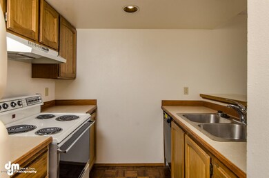 9625 Independence Dr Anchorage-large-003