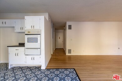 11133 Rose Ave unit 3, Los Angeles, CA 90034 - photo 2