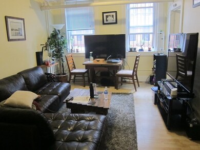 35 Queensberry St unit B, Boston, MA 02215 - photo 2