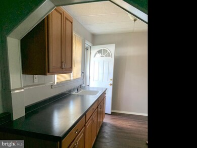 69 Spring Garden St unit 1ST FLOOR, Riverside, NJ 08075 - photo 5