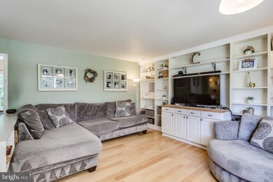 12406 Rustic Hill Dr, Bowie, MD 20715 - photo 5