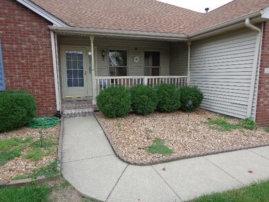 3398 Queensbury Dr, Columbus, IN 47203 - photo 5