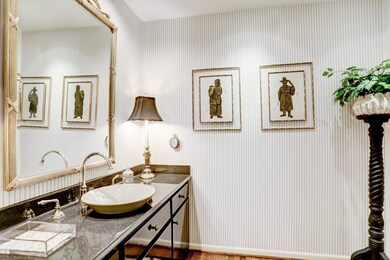 8 Chuckanut Ln, Houston, TX 77024 - photo 5