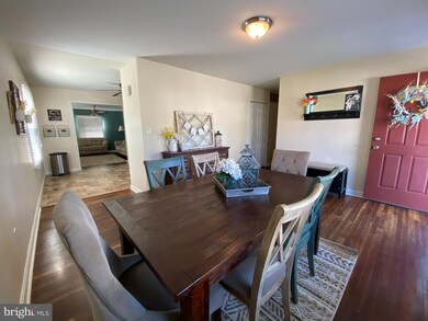 816 Ivydale Ave, Reisterstown, MD 21136 - photo 6