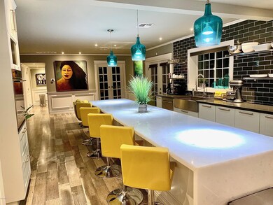 Full wall backsplash