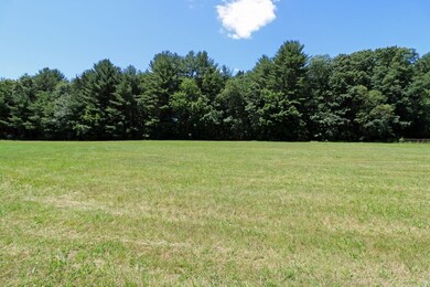 127 Munsing St, Ludlow, MA 01056 - photo 3