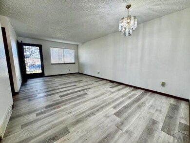 2101 Chautard Dr, Pueblo, CO 81005 - photo 5