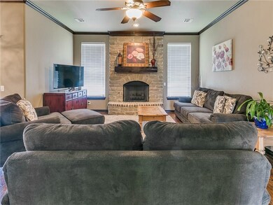 1104 Samantha Ln, Moore, OK 73160 - photo 6