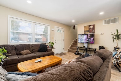 004_ Rd Columbus OH 43217 USA