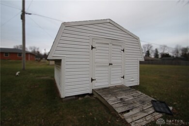 Large Shed w/ramp