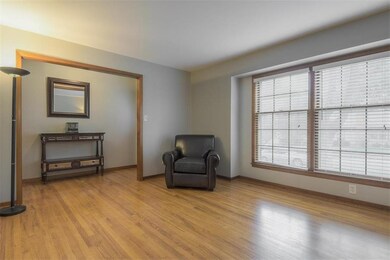 6808 Mastin Dr, Shawnee, KS 66203 - photo 7