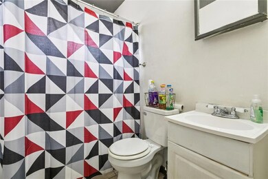 3533 bathroom