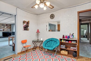 1318 S Meadowview Ave-9