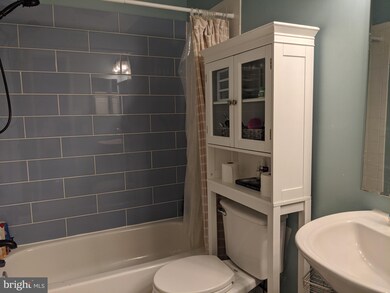 2420 Ridgehampton Ct, Reston, VA 20191 - photo 6