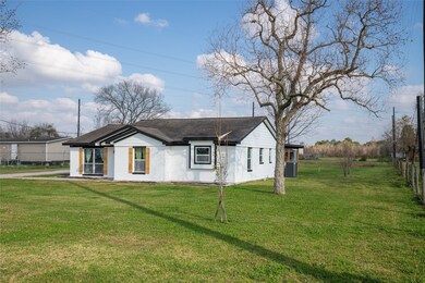 3915 Allen Rd, Pearland, TX 77584 - photo 3