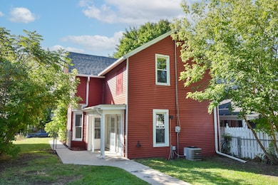 918 Cedar St, West Bend, WI 53095 - photo 7