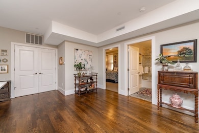 10 St George St unit 203, Boston, MA 02118 - photo 2