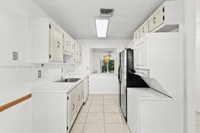 13752 Vía Flora unit B, Delray Beach, FL 33484 - photo 6