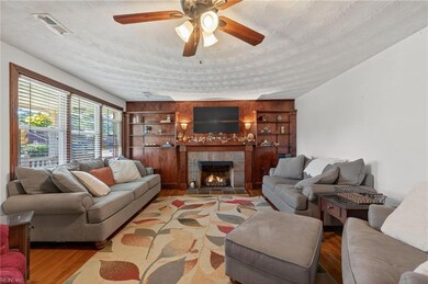 820 Melvin Dr, Portsmouth, VA 23701 - photo 7