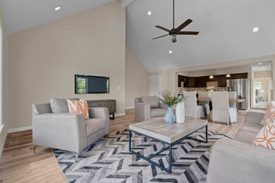 1 Elm St unit 3, Boston, MA 02122 - photo 3