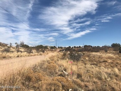 24450 N Shooters Pass, Paulden, AZ 86334 - photo 2