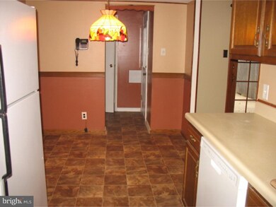 704 Hamilton Rd, East Greenville, PA 18041 - photo 4