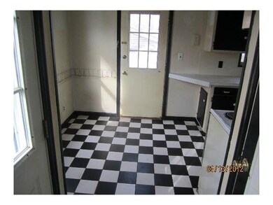 3375 Walmar Dr, Columbus, OH 43224 - photo 4