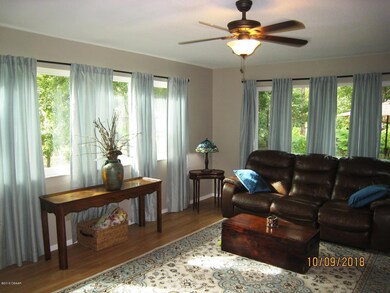 162 Magnolia living room 2