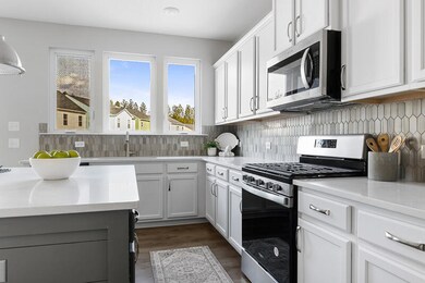 110-1069MagnoliaWarblerWay-Ravenel-SC-29