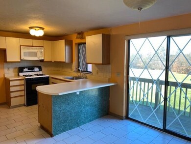 16 Rollins Ct, MerriMacK, NH 03054 - photo 4