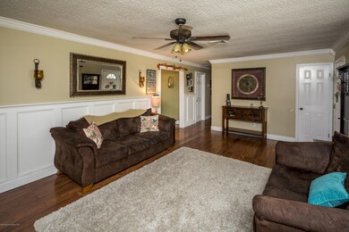 06_Living Room-3