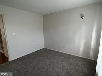 20014 Dunstable Cir, Germantown, MD 20876 - photo 4