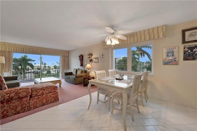 2150 Gulf Shore Blvd N unit 411, Naples, FL 34102 - photo 4