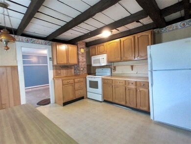 46 Carleton St, Littleton, NH 03561 - photo 2