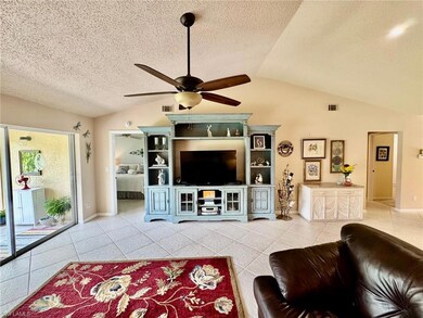 3695 Amberly Cir unit 305, Naples, FL 34112 - photo 6