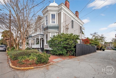 610 Habersham St, Savannah, GA 31401 - photo 2