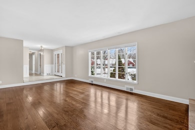 24 Cunningham St, Springfield, MA 01107 - photo 6